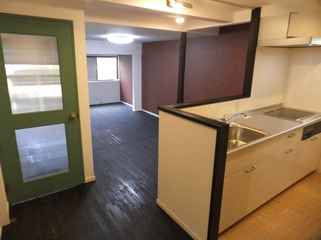 面影を残しつつ、モダンに町屋をリフォームしました