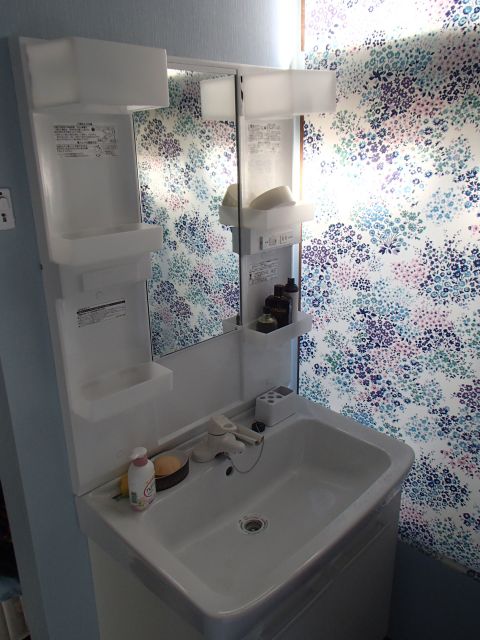 【水回りリフォーム】新たに設置した補強壁に、洗面化粧台を新設しました！