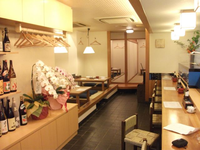 寿司店の新規オープンに伴う全面内装改修。