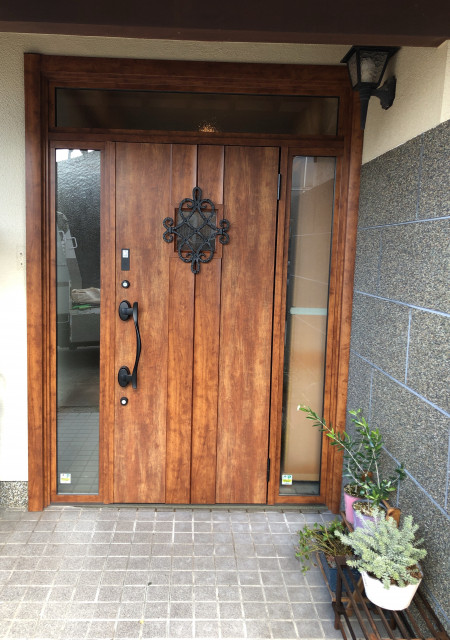 玄関ドア、引戸からのカバー工法！