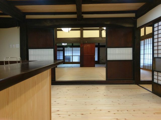 【古民家リノベーション】築130年の古民家再生。歴史ある建物だけに暗い建物でしたが、明るく暖かな住宅へリノベーションしました。