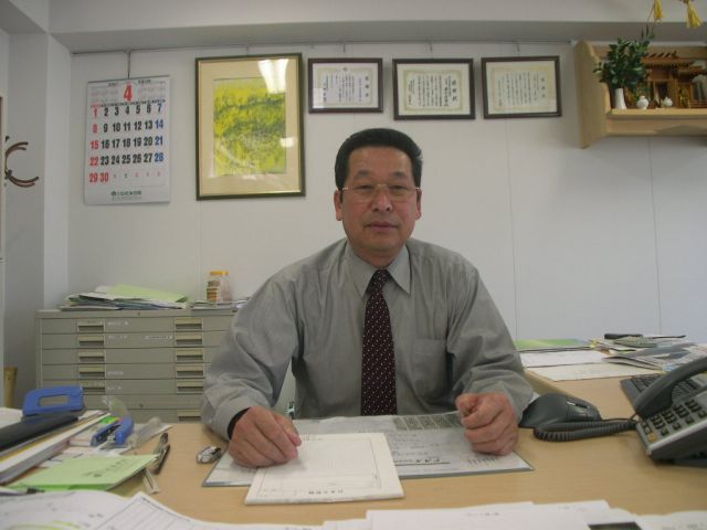 若杉建設は、新築からリフォームとあらゆる建築物を手掛け、皆様に大きな 信頼を得ています。 リフォームや省エネルギーといったニーズ、さらに新素材や新技術の最新情報を いち早く取り入れ、快適な住空間づ