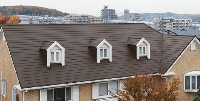 弊社では特に屋根・外壁が得意です。知識や経験豊富なスタッフが施主様の要望に分かりやすく説明、ご提案させていただきます。