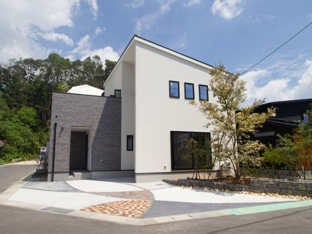 写真：佐世保市ひうみ町建売モデルハウス