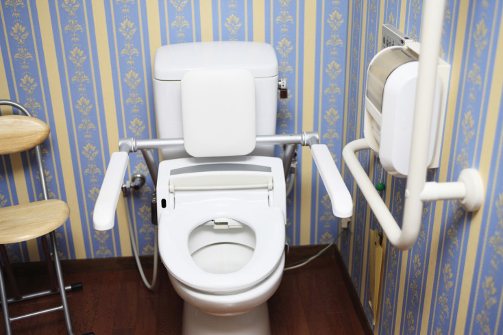 自宅のトイレをバリアフリーにするときのポイントは 場所ごとに解説 バリアフリー リフォーム １ リフォーム評価ナビ